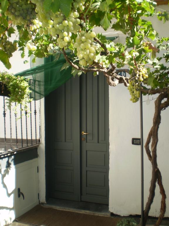 Il Giardino Di Emilio Bed & Breakfast Marrùbiu Exterior foto