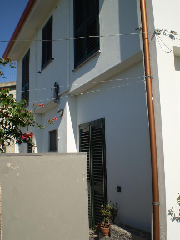 Il Giardino Di Emilio Bed & Breakfast Marrùbiu Cameră foto