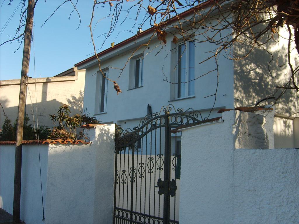 Il Giardino Di Emilio Bed & Breakfast Marrùbiu Exterior foto
